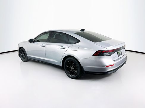 Used 2025 Honda Accord SE image 5