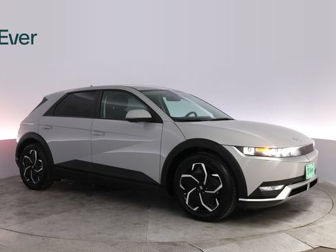Used 2024 Hyundai Ioniq 5 SEL RWD image 14