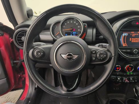 Used 2017 MINI Cooper 2-Door Hardtop image 37