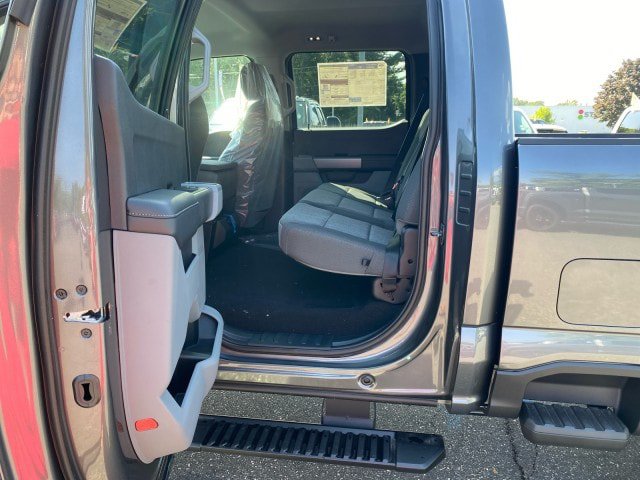 New 2026 Ford F250 XL w/ STX Appearance Package AWD/4WD image 22