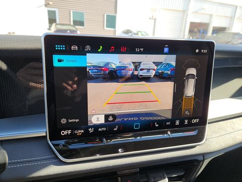 New 2026 Volkswagen Tiguan SE image 18