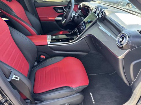 Used 2026 Mercedes-Benz GLC 300 image 32