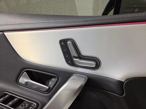 Used 2025 Mercedes-Benz CLA 250 image 26