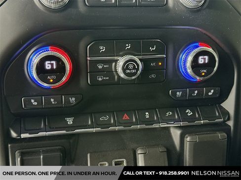 Used 2022 GMC Sierra 2500 AT4 image 14