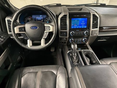 Used 2016 Ford F150 Platinum w/ Equipment Group 701A Luxury AWD/4WD image 8