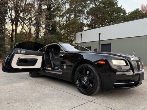 Used 2016 Rolls-Royce Wraith image 51