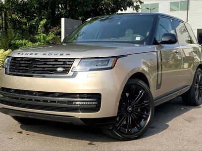 New 2025 Land Rover Range Rover SE