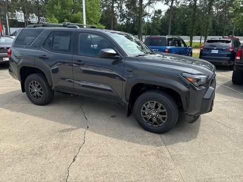 New 2026 Toyota 4Runner SR5 AWD/4WD image 9