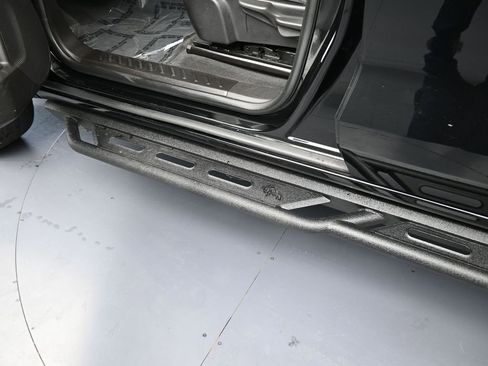 Used 2023 Chevrolet Colorado LT w/ LT Convenience Package image 34