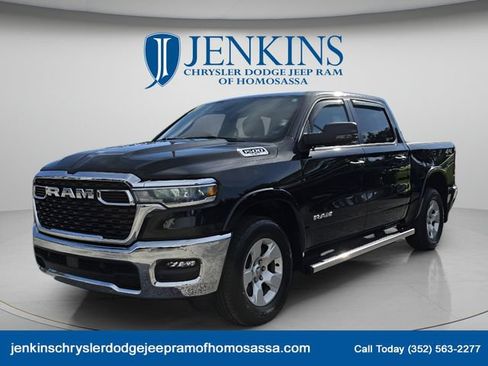 Used 2025 RAM 1500 Big Horn AWD/4WD image 11
