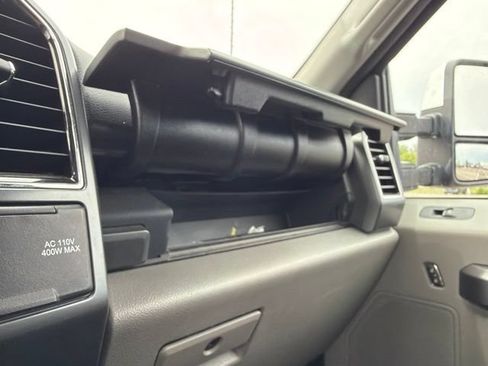 Used 2022 Ford F250 XLT w/ XLT Premium Package AWD/4WD image 37