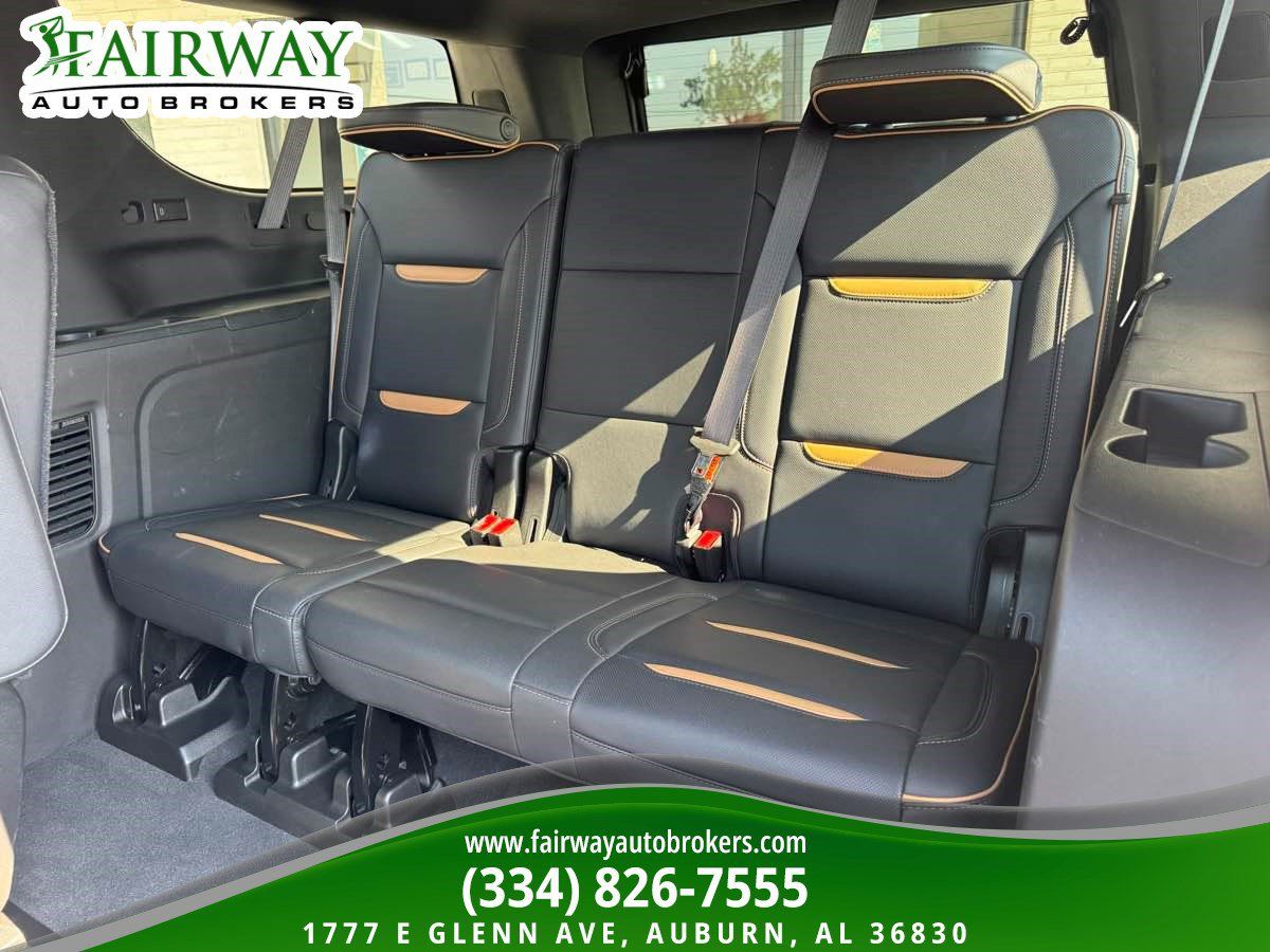 Used 2021 GMC Yukon XL AT4 w/ AT4 Premium Plus Package AWD/4WD image 14