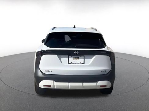 Used 2026 Nissan Kicks SV w/ Cold Weather Package AWD/4WD image 9