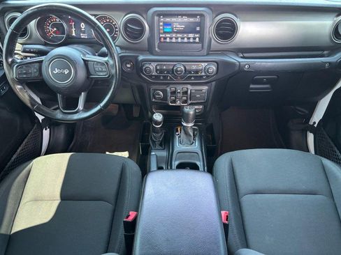 Used 2020 Jeep Gladiator Sport w/ Quick Order Package 24S image 11