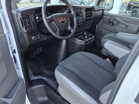 Used 2024 GMC Savana 2500 w/ Driver Convenience Package image 12