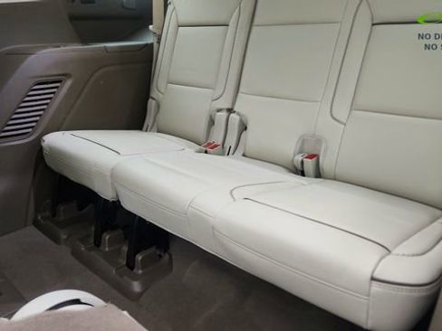 Used 2024 GMC Yukon Denali AWD/4WD image 36