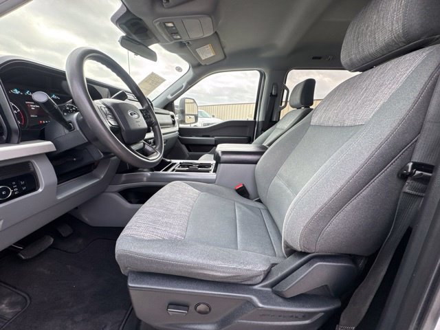 Used 2025 Ford F250 XLT w/ FX4 Off-Road Package AWD/4WD image 2