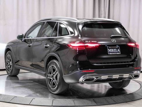 Certified 2026 Mercedes-Benz GLC 300 image 2