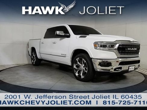 Used 2024 RAM 1500 Limited AWD/4WD image 2