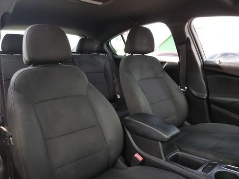 Used 2017 Chevrolet Cruze LT w/ RS Package FWD image 16