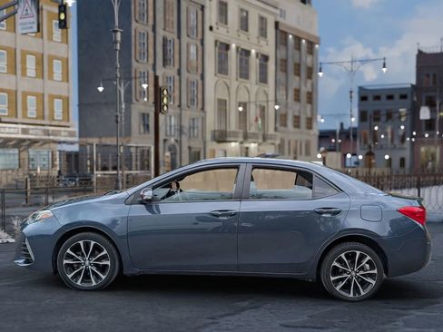 Used 2019 Toyota Corolla SE FWD image 4