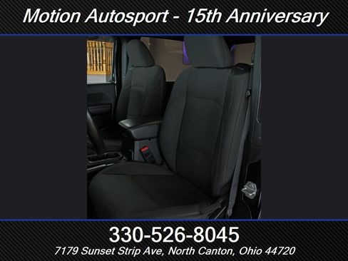 Used 2020 Jeep Wrangler Sport AWD/4WD image 31