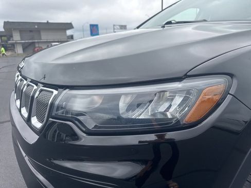 Used 2022 Jeep Compass Limited image 22