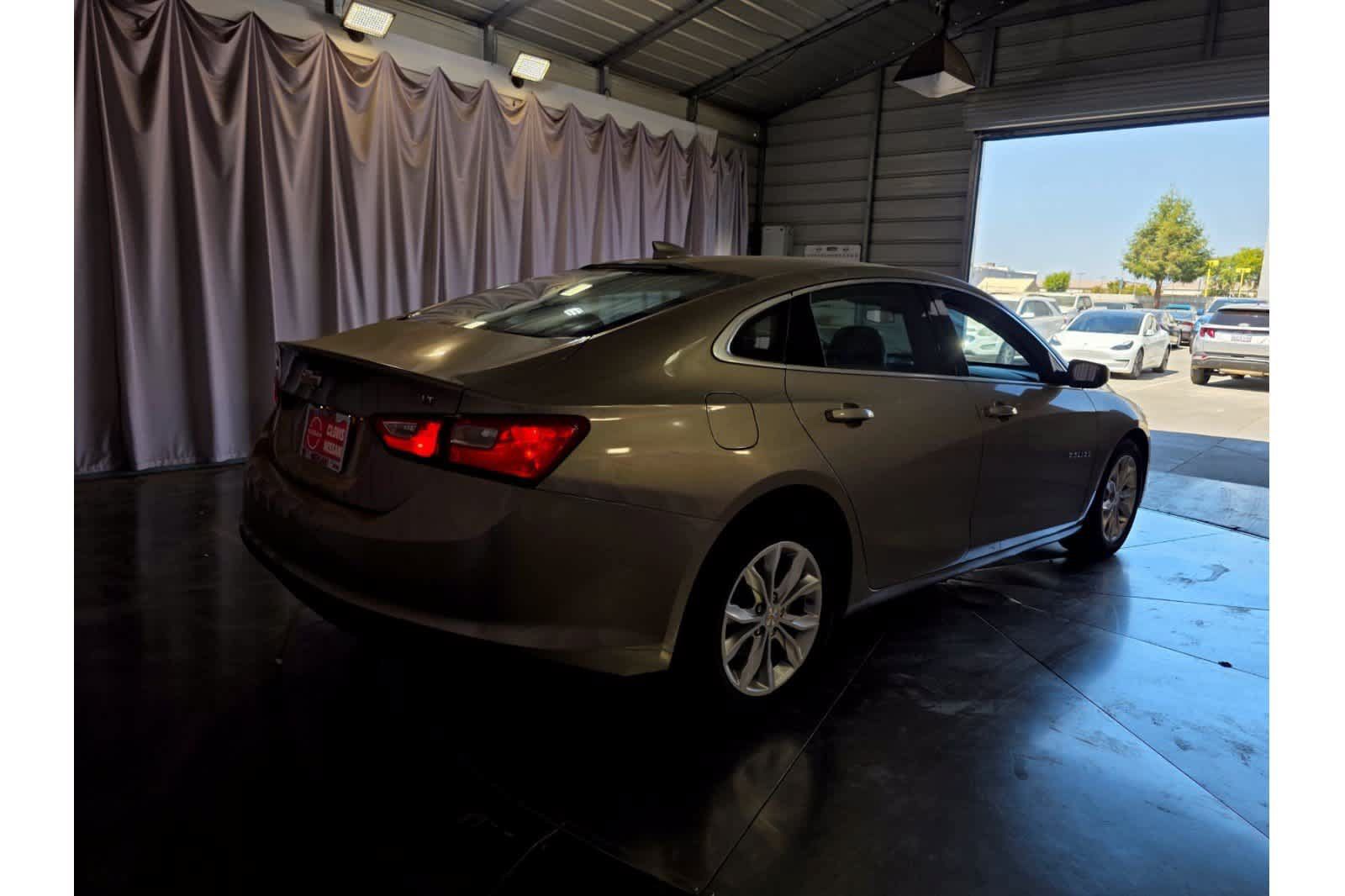 Used 2024 Chevrolet Malibu LT FWD image 7