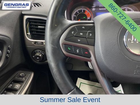 Used 2019 Jeep Cherokee Limited AWD/4WD image 21