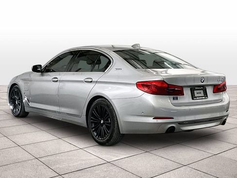 Used 2019 BMW 530e xDrive w/ Convenience Package AWD/4WD image 10