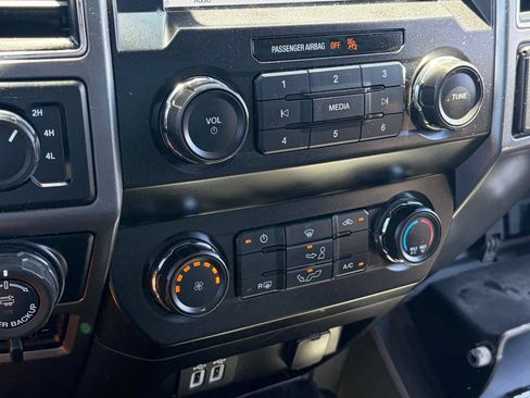 Used 2019 Ford F150 XLT w/ Equipment Group 301A Mid AWD/4WD image 9