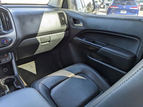 Used 2016 GMC Canyon SLT w/ Driver Alert Package image 15