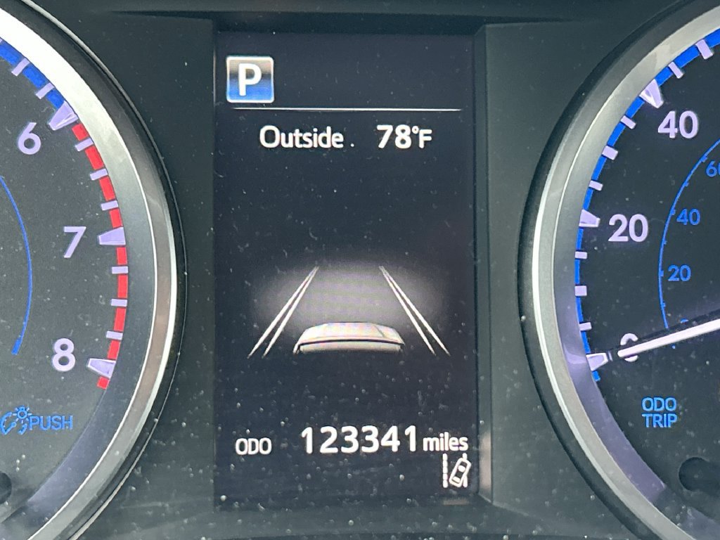 Used 2019 Toyota Highlander LE FWD image 20