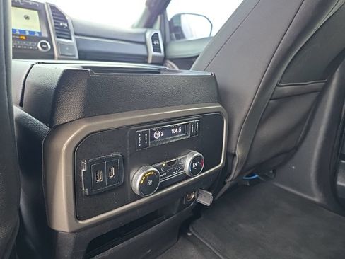 Used 2020 Ford Expedition XLT AWD/4WD image 12