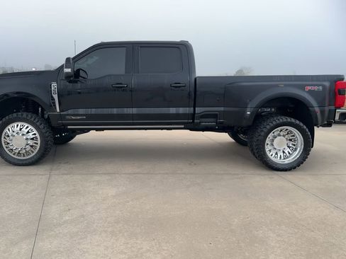 Used 2025 Ford F350 Lariat w/ Lariat Ultimate Package image 6