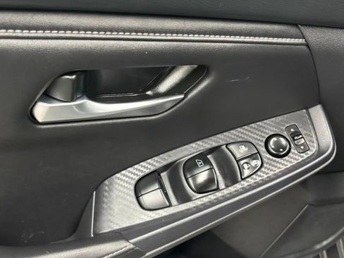 Used 2024 Nissan Sentra SV FWD image 11