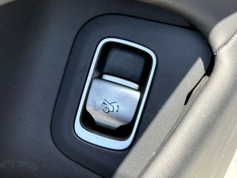 Used 2023 Mercedes-Benz S 580 4MATIC Sedan image 27