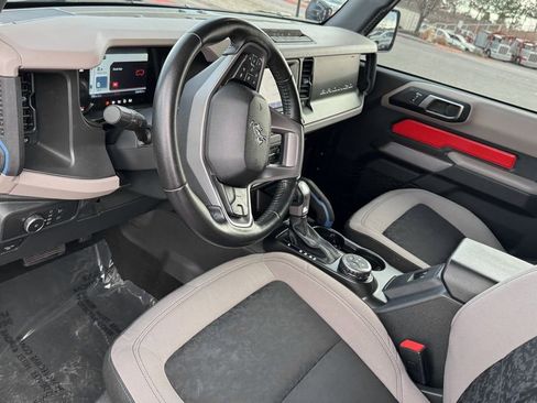 Used 2022 Ford Bronco Wildtrak image 15