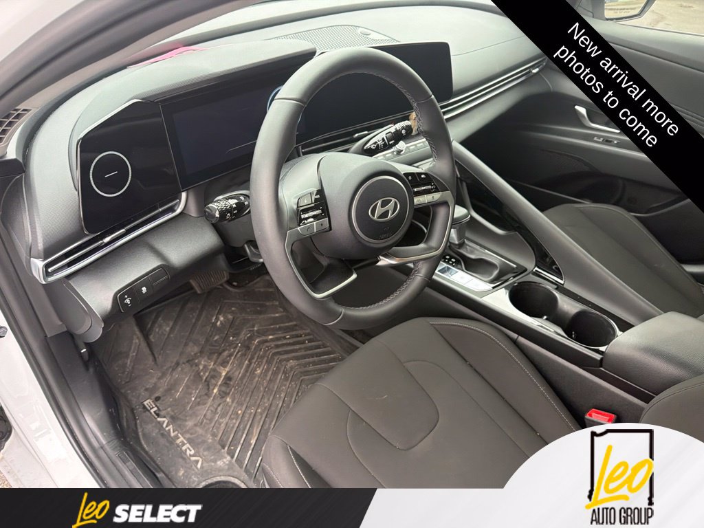 Used 2024 Hyundai Elantra SEL w/ Convenience Package FWD image 5