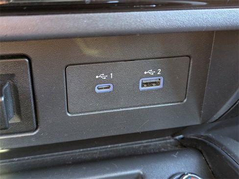 Used 2021 Nissan Titan Platinum Reserve w/ Moonroof Package image 23