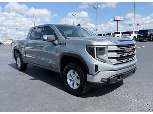 Used 2024 GMC Sierra 1500 SLE image 2