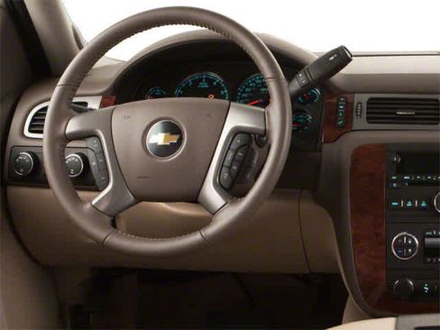 Used 2013 Chevrolet Silverado 1500 LT w/ All-Star Edition AWD/4WD image 9