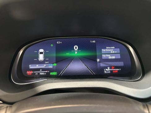 Used 2024 Toyota Venza Limited image 26