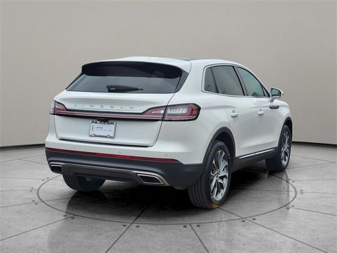 Certified 2022 Lincoln Nautilus Reserve w/ Equipment Group 201A image 12