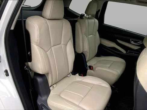 Used 2022 Subaru Ascent Limited AWD/4WD image 19