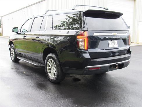 Used 2021 Chevrolet Suburban LT w/ Luxury Package AWD/4WD image 7