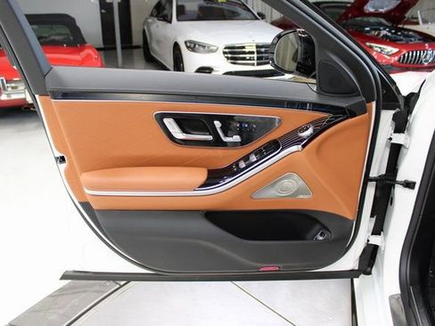 Used 2024 Mercedes-Benz S 580 4MATIC Sedan image 49