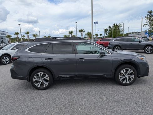 Used 2020 Subaru Outback Limited w/ Popular Package #2 AWD/4WD image 3
