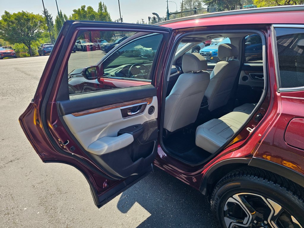 Used 2018 Honda CR-V Touring image 15