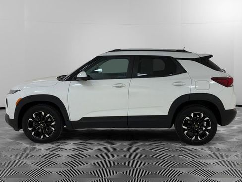 Certified 2023 Chevrolet TrailBlazer LT FWD image 2